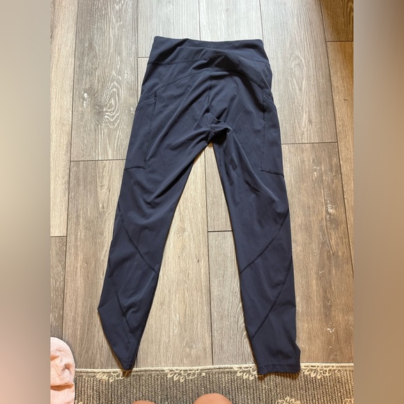 Outdoor Voices FreeForm 7/8 Contour Legging Medium navy Pockets Athletic - Picture 3 of 9